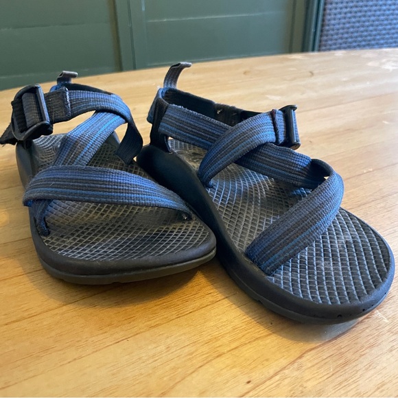Kids Chacos Size 13 - Picture 4 of 5